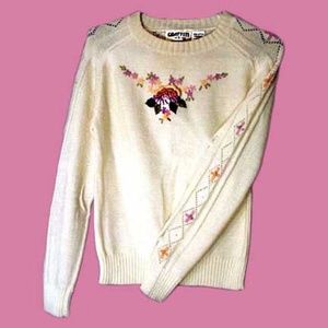 SWEATER, FLORAL EMBROIDERY WITH FAUX PEARLS, 1983, NEVER WORN, MISSES MEDIUM,